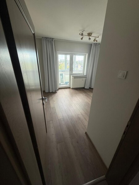 Bulevardul Unirii, ultracentral, apartament 4 camere 93 mp.